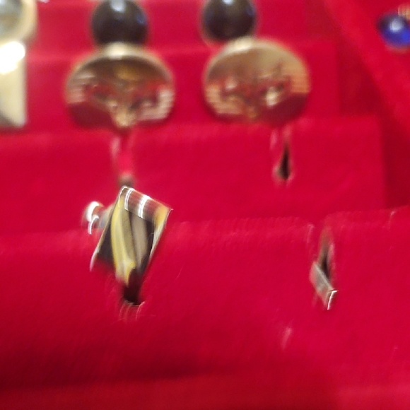 Elegant Tie Clips and Collar Attachments Set - Picture 8 of 16